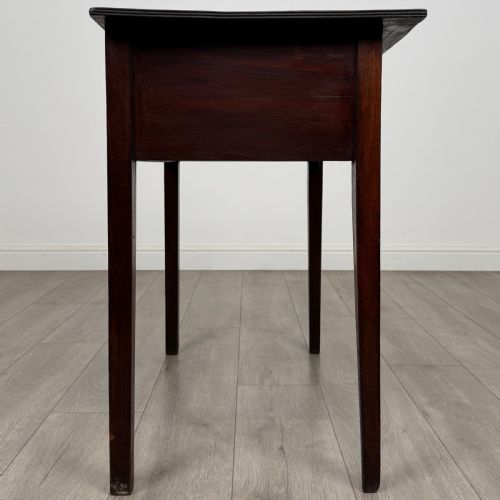 ANTIQUE 18TH CENTURY GOOD QUALITY WRITING TABLE IN MAHOGANY - ADDITIONAL PHOTO 2