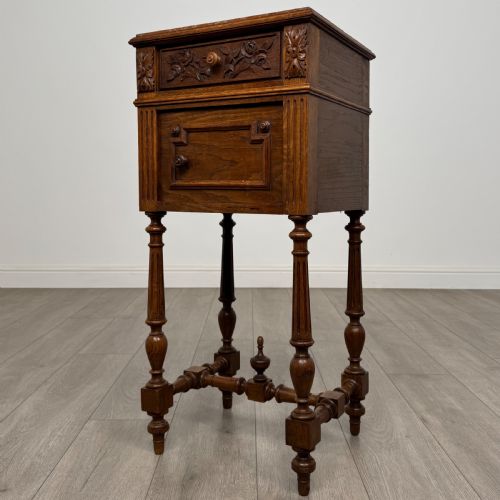 ANTIQUE 19TH CENTURY PAIR OF FRENCH BEDSIDE CABINETS IN OAK - ADDITIONAL PHOTO 3