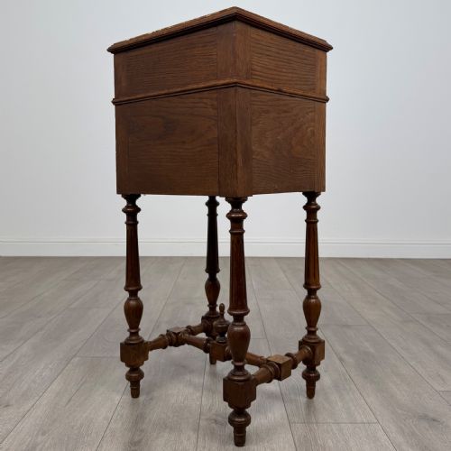 ANTIQUE 19TH CENTURY PAIR OF FRENCH BEDSIDE CABINETS IN OAK - ADDITIONAL PHOTO 7