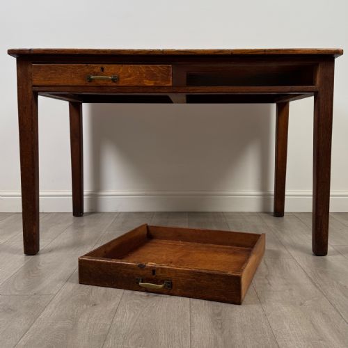 ANTIQUE 20TH CENTURY GOOD QUALITY WRITING TABLE IN OAK - ADDITIONAL PHOTO 9