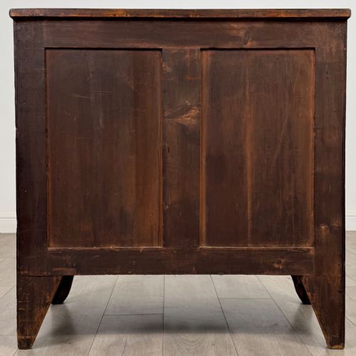 ANTIQUE 18TH CENTURY SMALL MAHOGANY BOW FRONT CHEST OF DRAWERS - ADDITIONAL PHOTO 4