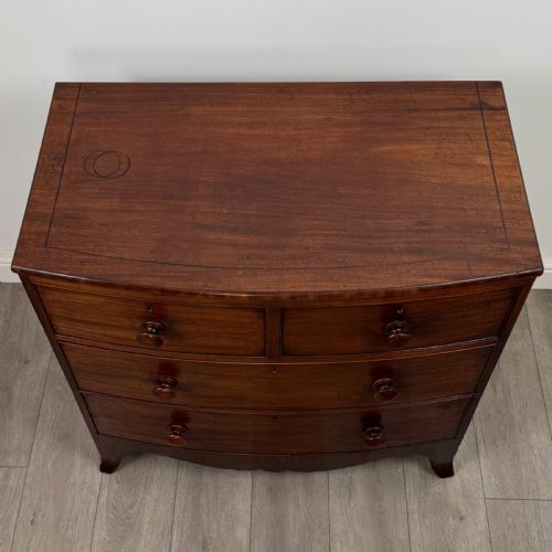 ANTIQUE 18TH CENTURY SMALL MAHOGANY BOW FRONT CHEST OF DRAWERS - ADDITIONAL PHOTO 8