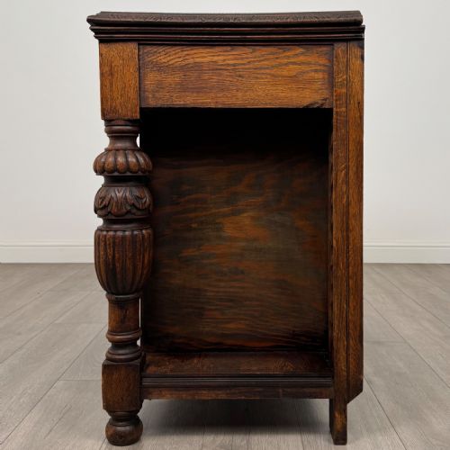 ANTIQUE 19TH CENTURY GREEN MAN CUPBOARD IN OAK - ADDITIONAL PHOTO 3