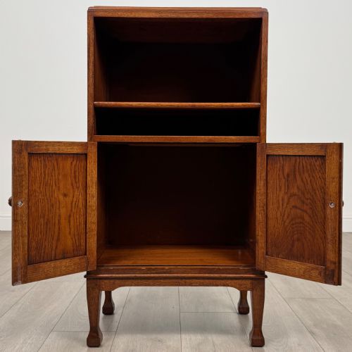ANTIQUE 20TH CENTURY GOOD QUALITY SMALL OAK CABINET - ADDITIONAL PHOTO 1