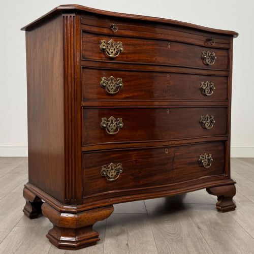 ANTIQUE 20TH CENTURY SERPENTINE CHEST OF DRAWERS IN MAHOGANY - ADDITIONAL PHOTO 7