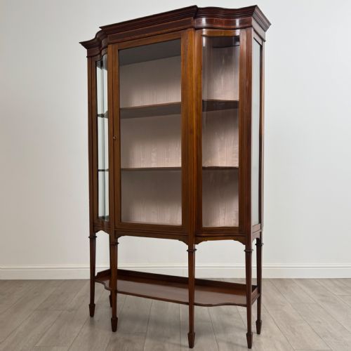 ANTIQUE 20TH CENTURY FINE QUALITY MAHOGANY DISPLAY CABINET - ADDITIONAL PHOTO 2