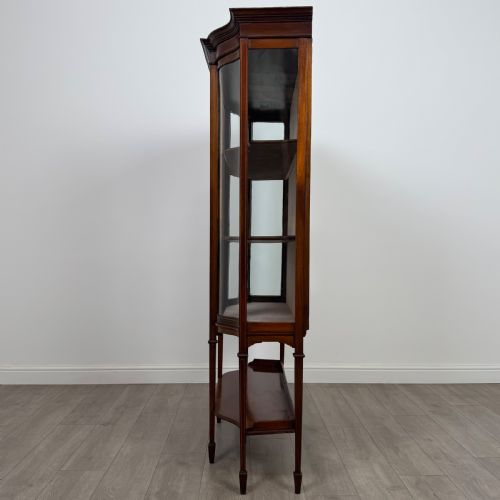 ANTIQUE 20TH CENTURY FINE QUALITY MAHOGANY DISPLAY CABINET - ADDITIONAL PHOTO 3