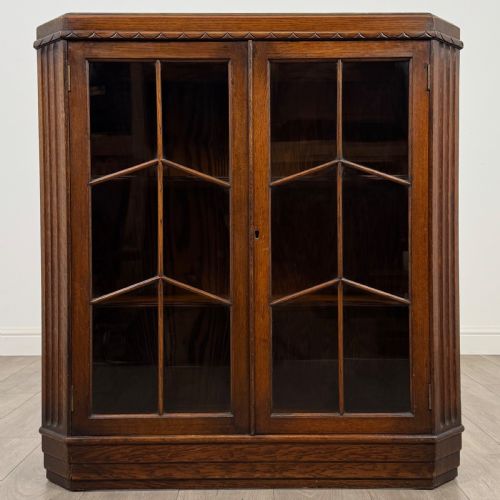 ANTIQUE 20TH CENTURY DISPLAY CABINET IN OAK - ADDITIONAL PHOTO 1