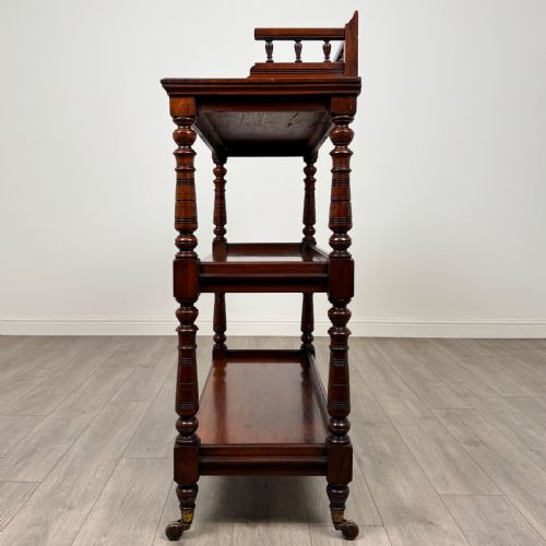 ANTIQUE 20TH CENTURY FINE QUALITY BUFFET IN WALNUT - ADDITIONAL PHOTO 2