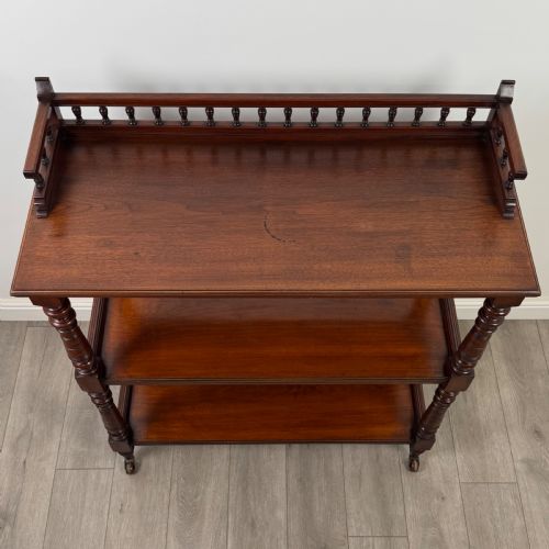ANTIQUE 20TH CENTURY FINE QUALITY BUFFET IN WALNUT - ADDITIONAL PHOTO 8