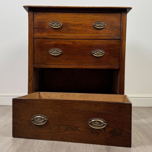 ANTIQUE 19TH CENTURY SMALL CHEST OF DRAWERS IN OAK - ADDITIONAL PHOTO 9