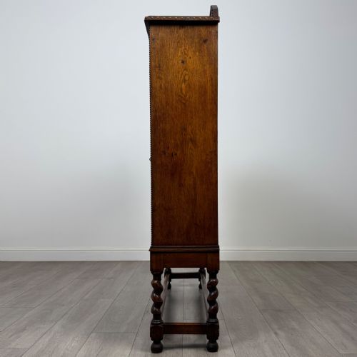 ANTIQUE 20TH CENTURY GOOD QUALITY DISPLAY CABINET IN OAK - ADDITIONAL PHOTO 3