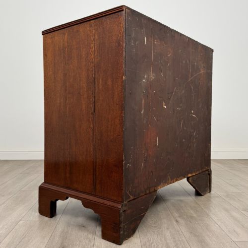 ANTIQUE 18TH CENTURY GOOD QUALITY MAHOGANY CHEST OF DRAWERS - ADDITIONAL PHOTO 3
