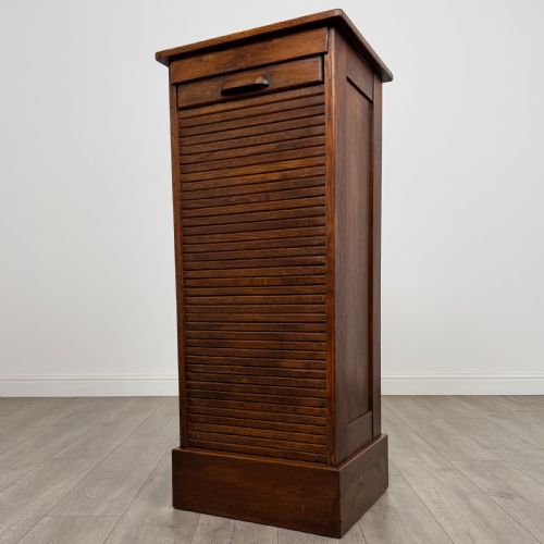 ANTIQUE 20TH CENTURY GOOD QUALITY TAMBOUR CABINET IN OAK - ADDITIONAL PHOTO 2