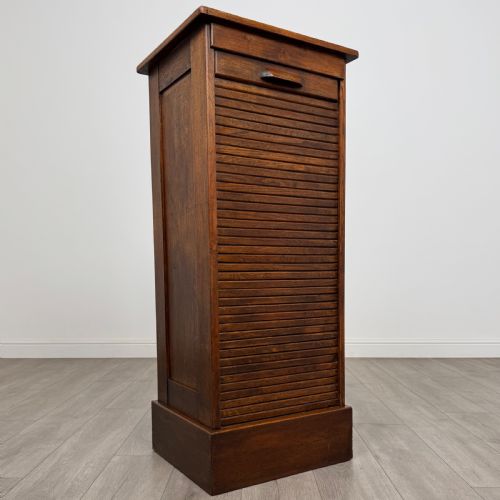 ANTIQUE 20TH CENTURY GOOD QUALITY TAMBOUR CABINET IN OAK - ADDITIONAL PHOTO 8