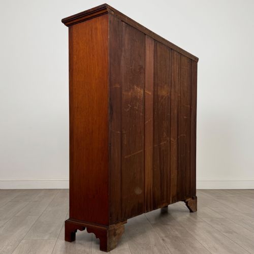 ANTIQUE 20TH CENTURY GLAZED DISPLAY CABINET IN WALNUT - ADDITIONAL PHOTO 5