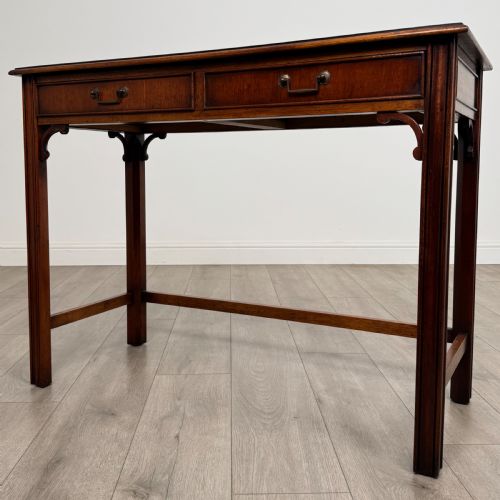 ANTIQUE 20TH CENTURY GOOD QUALITY WRITING TABLE IN MAHOGANY - ADDITIONAL PHOTO 1