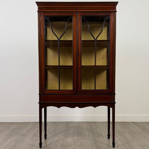 ANTIQUE 20TH CENTURY INLAID DISPLAY CABINET IN MAHOGANY - ADDITIONAL PHOTO 1