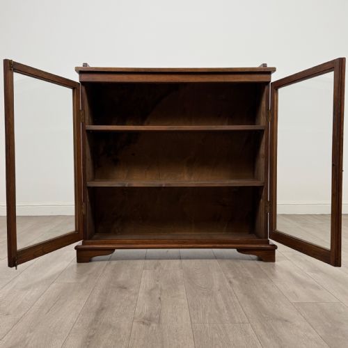 ANTIQUE 20TH CENTURY GOOD QUALITY GLAZED CABINET IN OAK - ADDITIONAL PHOTO 2