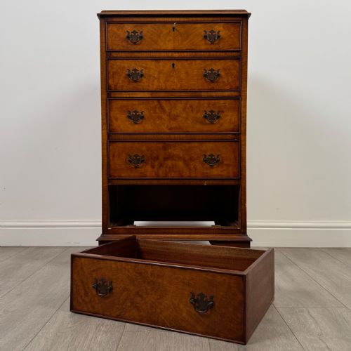 ANTIQUE 20TH CENTURY CHEST OF DRAWERS IN BURR WALNUT - ADDITIONAL PHOTO 9