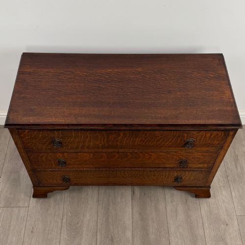 ANTIQUE 20TH CENTURY LOW CHEST OF DRAWERS IN OAK - ADDITIONAL PHOTO 9