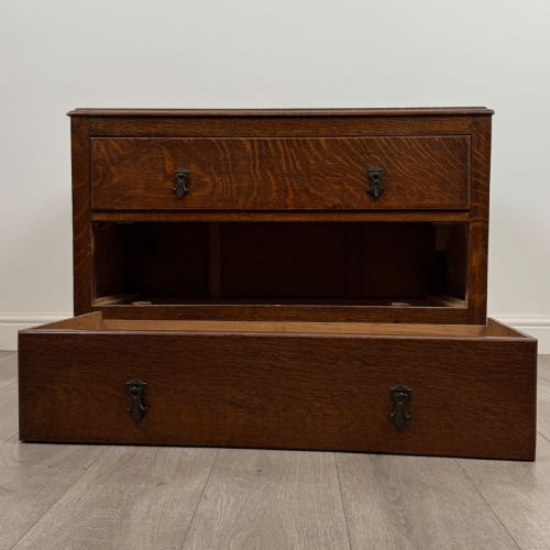 ANTIQUE 20TH CENTURY LOW CHEST OF DRAWERS IN OAK - ADDITIONAL PHOTO 9