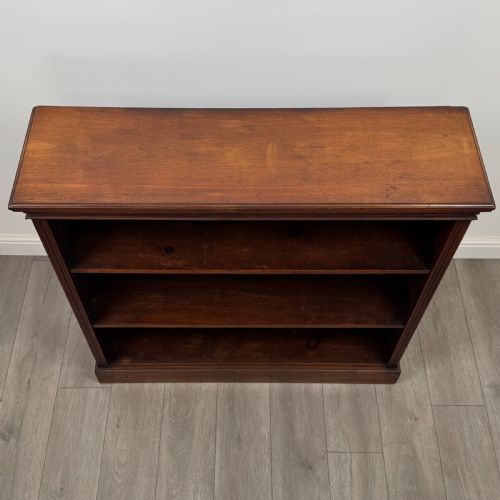 ANTIQUE 20TH CENTURY GOOD QUALITY OPEN BOOKCASE IN MAHOGANY - ADDITIONAL PHOTO 9