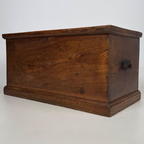 ANTIQUE 19TH CENTURY FINE QUALITY BLANKET BOX IN OAK - ADDITIONAL PHOTO 1