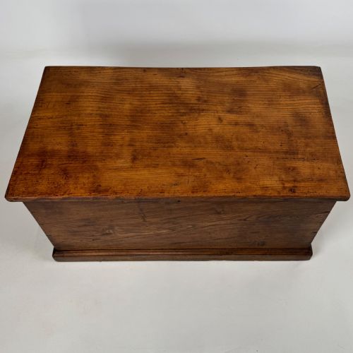 ANTIQUE 19TH CENTURY FINE QUALITY BLANKET BOX IN OAK - ADDITIONAL PHOTO 8