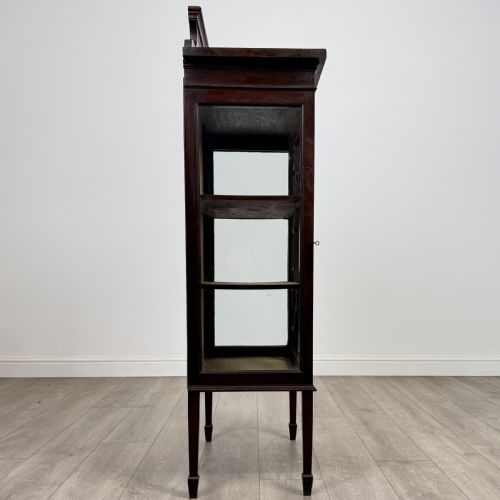 ANTIQUE 20TH CENTURY GOOD QUALITY DISPLAY CABINET IN MAHOGANY - ADDITIONAL PHOTO 9