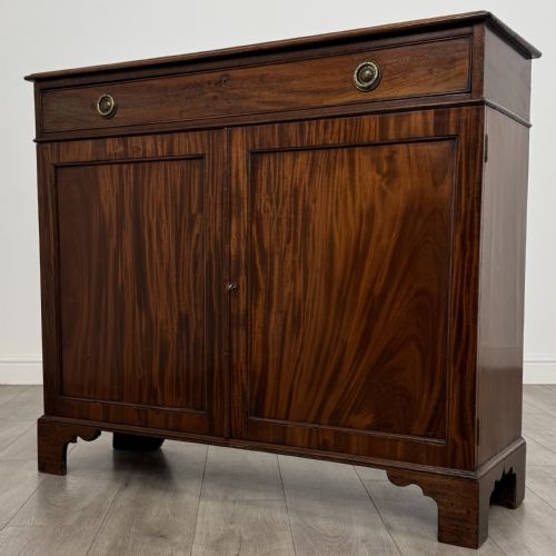 ANTIQUE 18TH CENTURY GOOD QUALITY CUPBOARD IN MAHOGANY - ADDITIONAL PHOTO 2