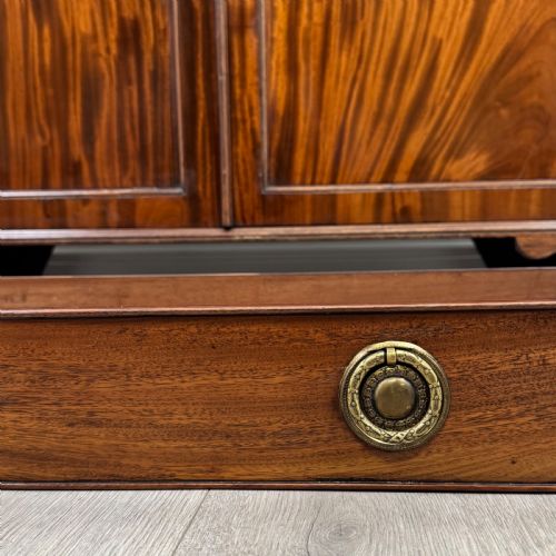 ANTIQUE 18TH CENTURY GOOD QUALITY CUPBOARD IN MAHOGANY - ADDITIONAL PHOTO 11