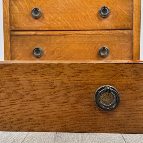 ANTIQUE 20TH CENTURY GOOD QUALITY CHEST OF DRAWERS IN OAK - ADDITIONAL PHOTO 10