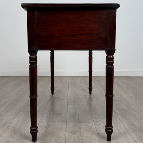 ANTIQUE 19TH CENTURY FINE QUALITY WRITING TABLE IN MAHOGANY - ADDITIONAL PHOTO 7