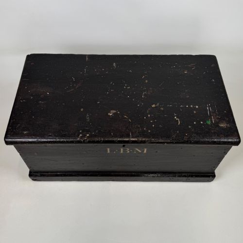 ANTIQUE 19TH CENTURY GOOD QUALITY EBONSIED BLANKET BOX - ADDITIONAL PHOTO 8