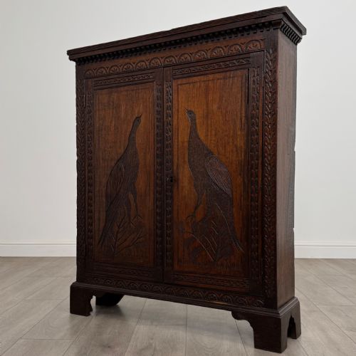ANTIQUE 18TH CENTURY HEAVILY CARVED FITTED CABINET IN OAK - ADDITIONAL PHOTO 2
