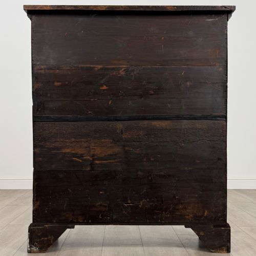 ANTIQUE 18TH CENTURY HEAVILY CARVED FITTED CABINET IN OAK - ADDITIONAL PHOTO 5