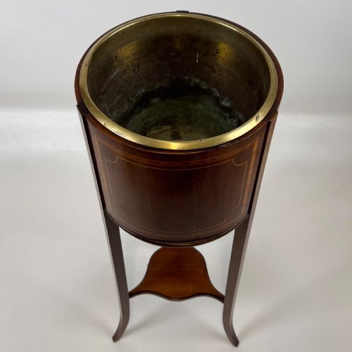 ANTIQUE 20TH CENTURY INLAID PLANT STAND IN MAHOGANY - ADDITIONAL PHOTO 3