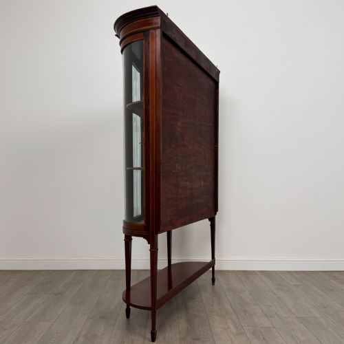 ANTIQUE 20TH CENTURY FINE QUALITY DISPLAY CABINET IN MAHOGANY - ADDITIONAL PHOTO 3