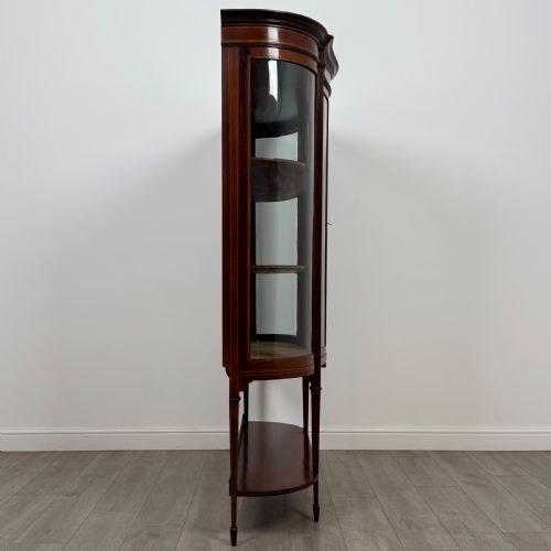 ANTIQUE 20TH CENTURY FINE QUALITY DISPLAY CABINET IN MAHOGANY - ADDITIONAL PHOTO 7