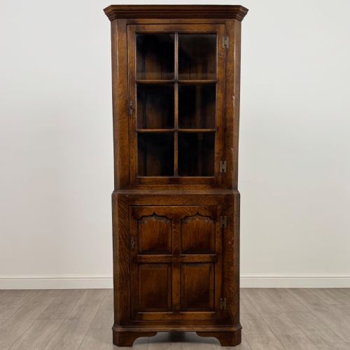ANTIQUE 20TH CENTURY FINE QUALITY GLAZED OAK CORNER CABINET - ADDITIONAL PHOTO 1