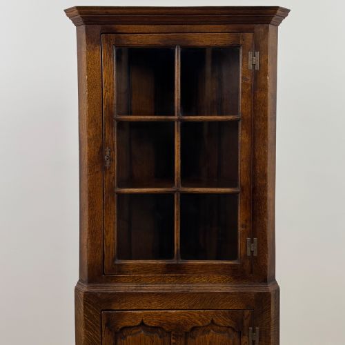ANTIQUE 20TH CENTURY FINE QUALITY GLAZED OAK CORNER CABINET - ADDITIONAL PHOTO 4