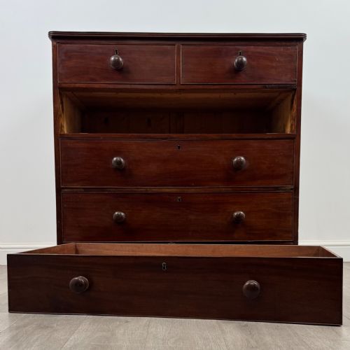 ANTIQUE 18TH CENTURY GOOD QUALITY MAHOGANY CHEST OF DRAWERS - ADDITIONAL PHOTO 9