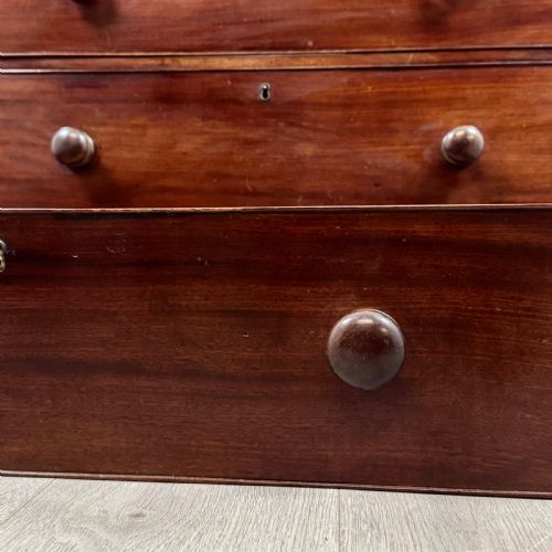 ANTIQUE 18TH CENTURY GOOD QUALITY MAHOGANY CHEST OF DRAWERS - ADDITIONAL PHOTO 10