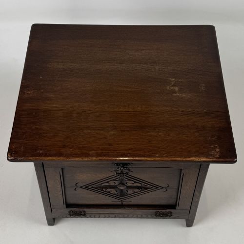 ANTIQUE 20TH CENTURY GOOD QUALITY SMALL OAK CABINET - ADDITIONAL PHOTO 11