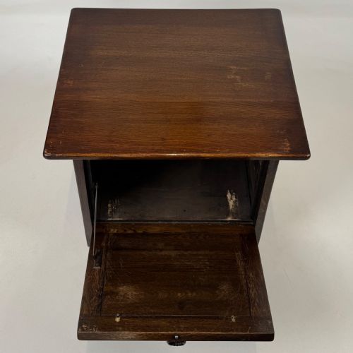 ANTIQUE 20TH CENTURY GOOD QUALITY SMALL OAK CABINET - ADDITIONAL PHOTO 12