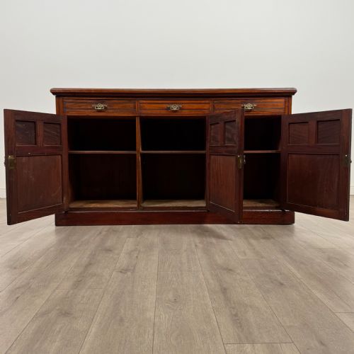 ANTIQUE 20TH CENTURY GOOD QUALITY SIDEBOARD IN WALNUT - ADDITIONAL PHOTO 1