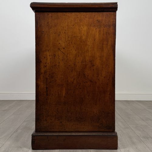 ANTIQUE 20TH CENTURY GOOD QUALITY SIDEBOARD IN WALNUT - ADDITIONAL PHOTO 3
