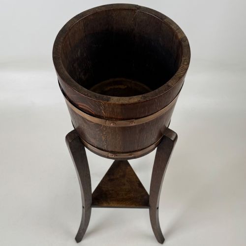 ANTIQUE 20TH CENTURY COPPER BOUND BARREL PLANT STAND IN OAK - ADDITIONAL PHOTO 4
