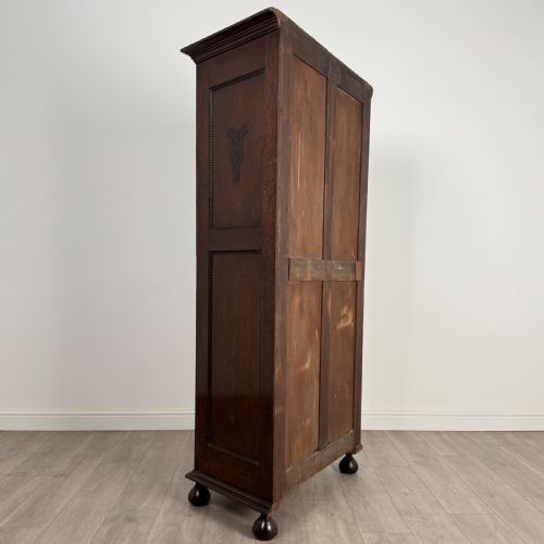 ANTIQUE 20TH CENTURY JACOBEAN STYLE WARDROBE IN OAK - ADDITIONAL PHOTO 4